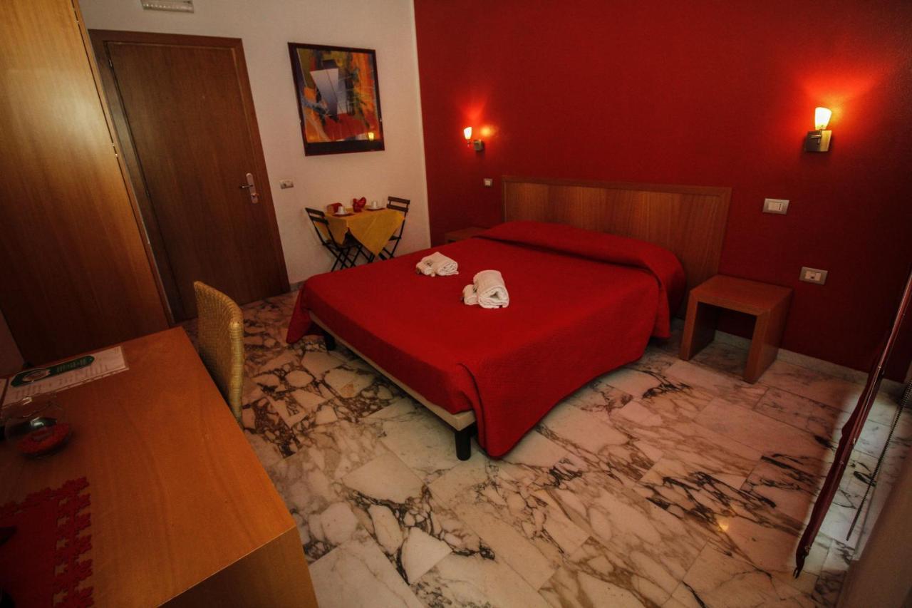 Hotel I Colori Sant'Antioco Ngoại thất bức ảnh