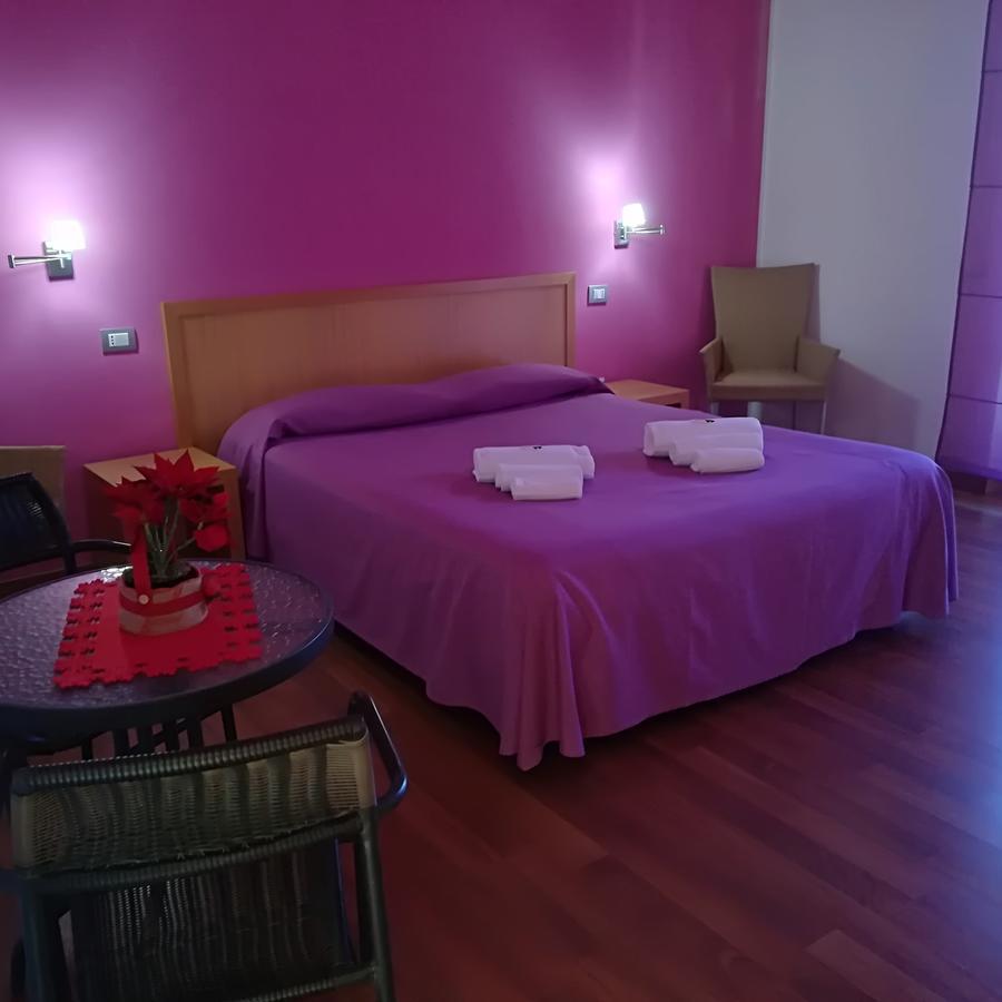 Hotel I Colori Sant'Antioco Ngoại thất bức ảnh