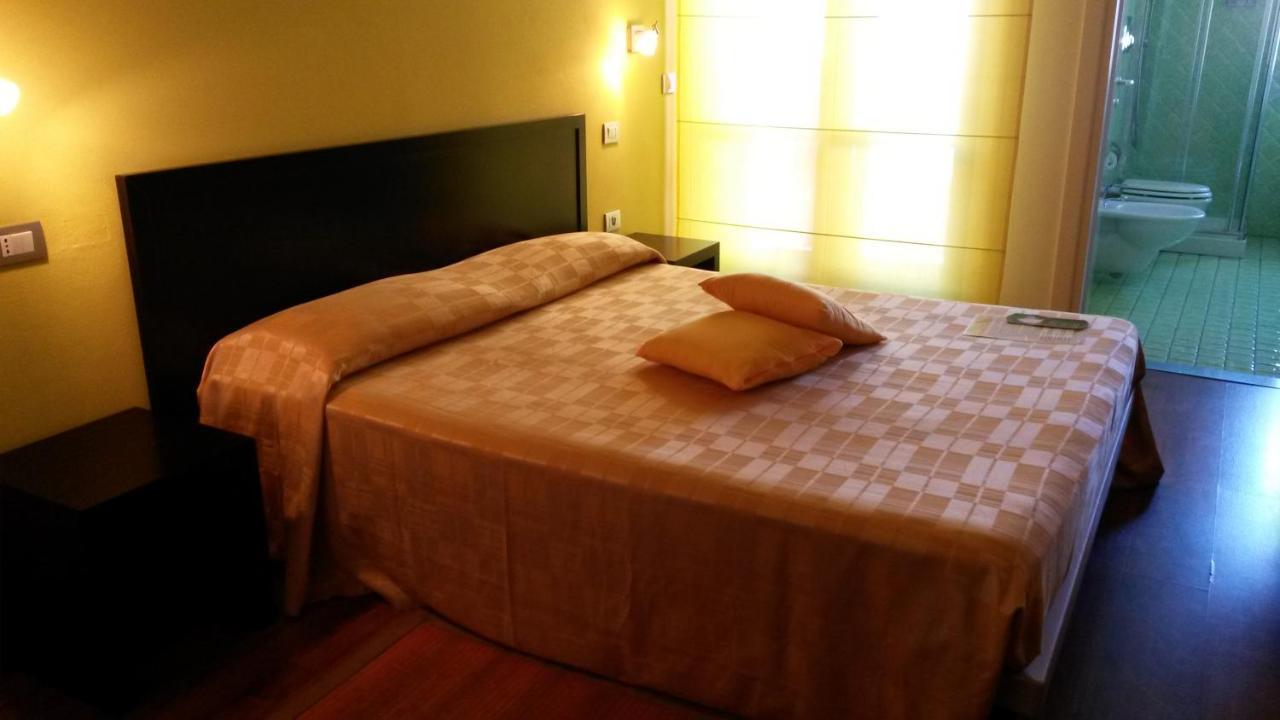 Hotel I Colori Sant'Antioco Ngoại thất bức ảnh